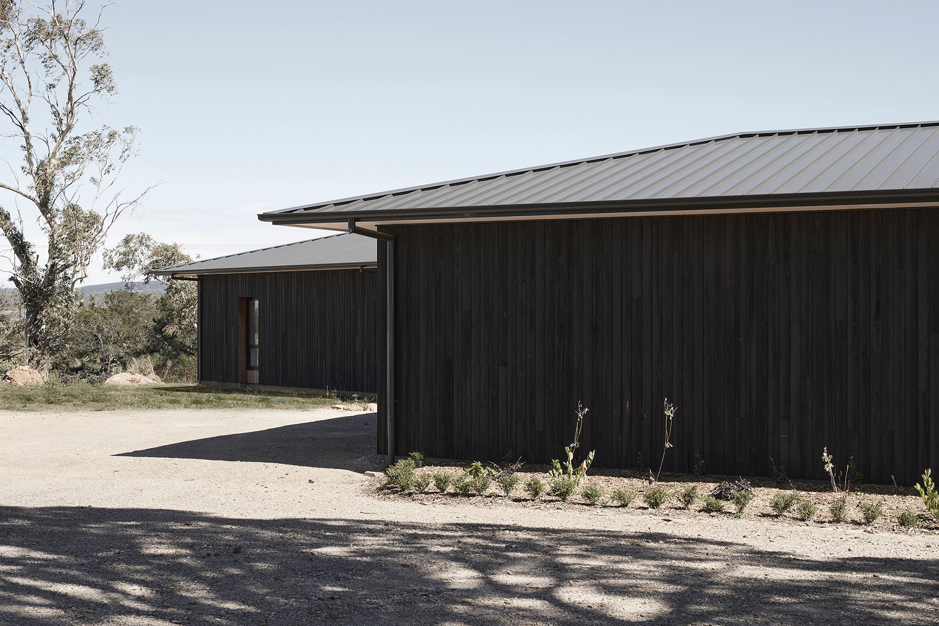 Black House by Source Architects, architectural photograph 3
