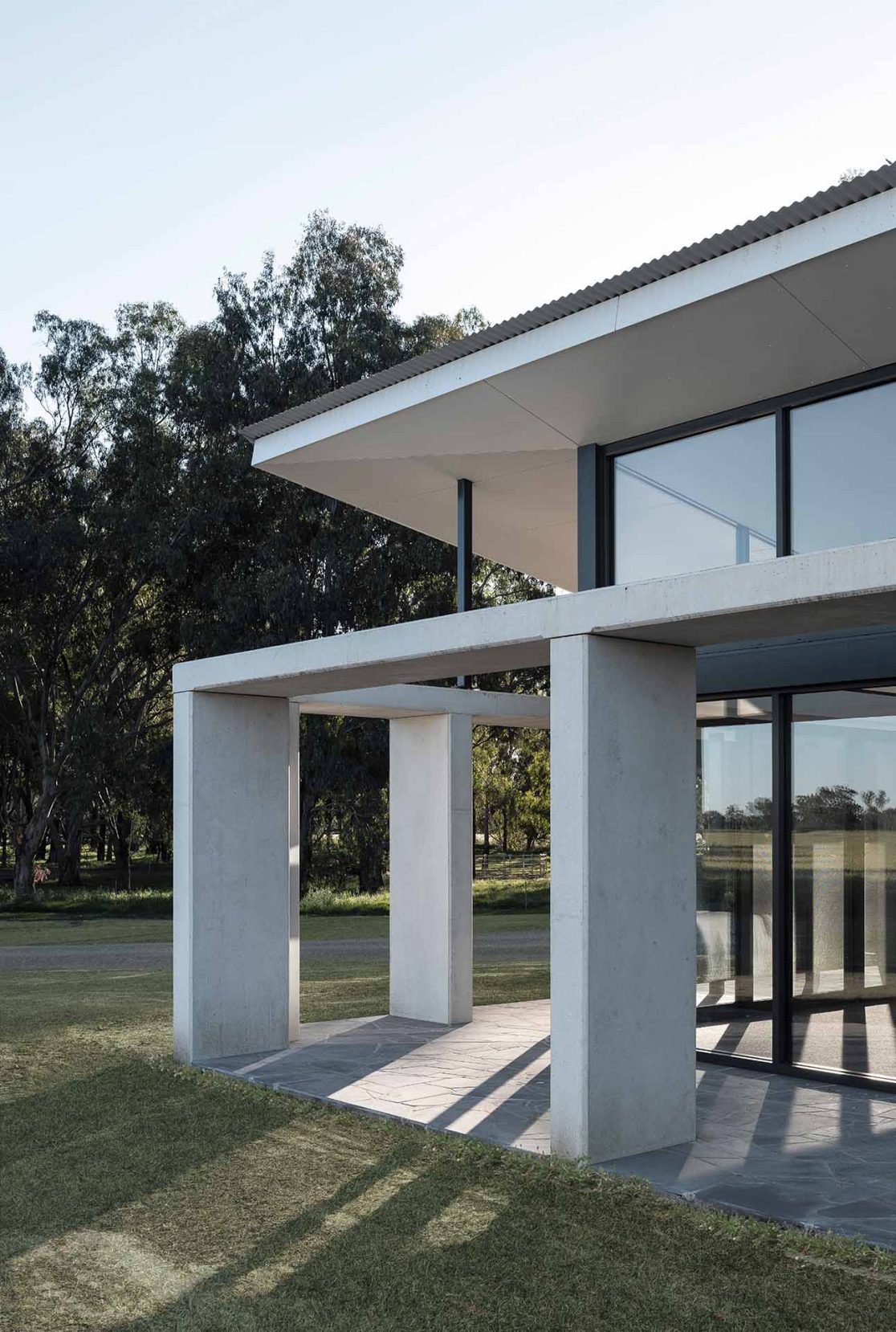 Source Architects Q House